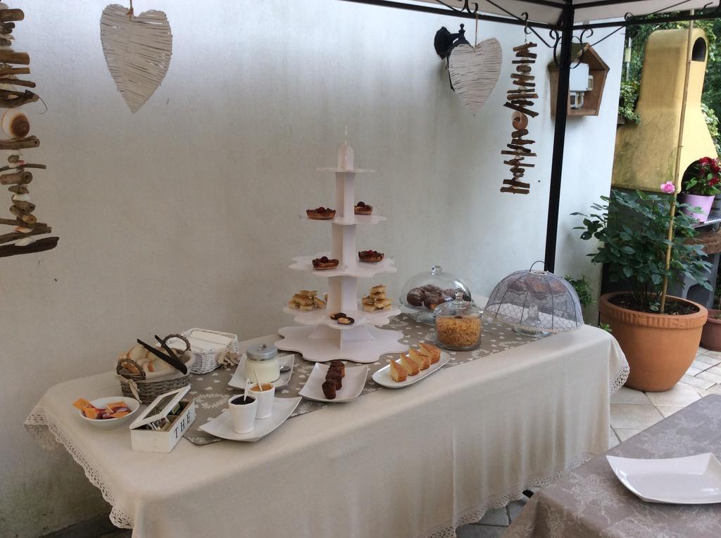 L'Acacia B&B Pietra Ligure Dış mekan fotoğraf